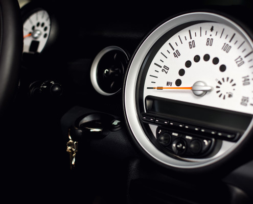sportscar-speedometer
