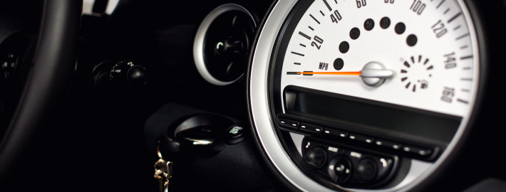 sportscar-speedometer